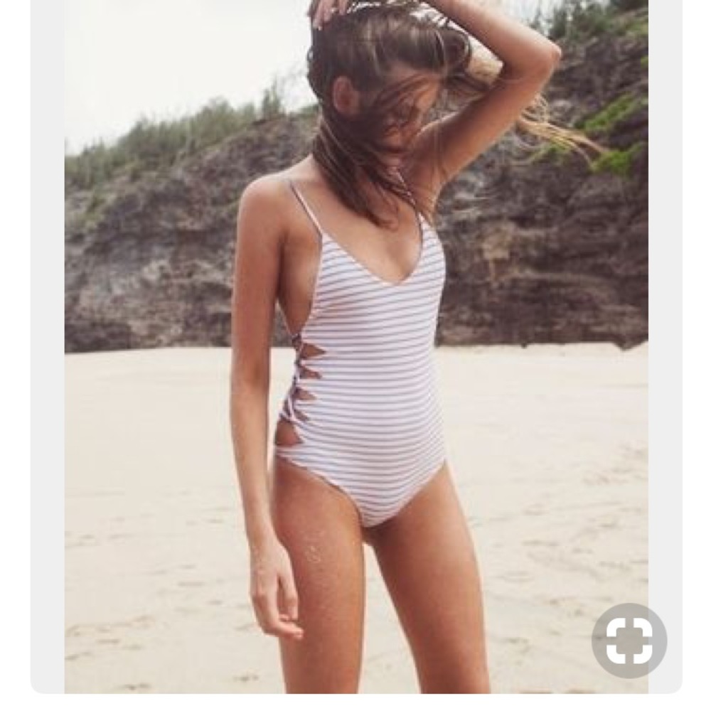 Acacia Florence one piece in capecod S